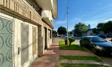LATORRE PROP. VENDE PROPIEDAD EN BLOCK - VILLA PRIMERA
