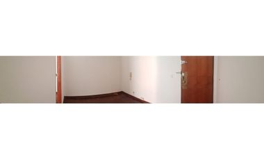 VENDO OFICINA A MTS DE TRIBUNALES Y PATIO OLMOS