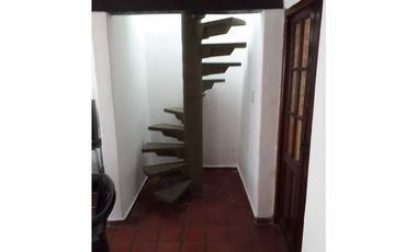 SE VENDE PH 5 AMBIENTES CON QUINCHO Y TERRAZA PROPIA EN B° SAN MARTIN
