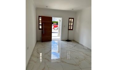 Vendo hermosa casa a 5 cdras de CPC Ruta 20