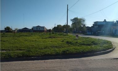 LATORRE PROP. VENDE LOTES JUNTOS O SEPARADOS - FINANCIADOS-