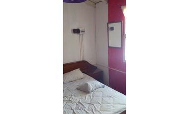 LATORRE PROP. VENDE CASA DE 3 AMBIENTES C/ LOCAL Y DUPLEX AL FONDO -