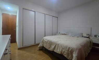 Excelente Casa 4 amb, Jardin,quincho, coch, Lanús.