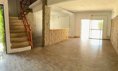 CASA EN VENTA 3 AMB. EN LIBERTAD, MERLO