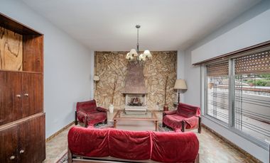 ALQUILER - PH 3 AMB. AMPLIO - CASEROS CENTRO