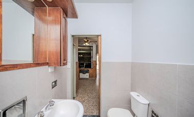 ALQUILER - PH 3 AMB. AMPLIO - CASEROS CENTRO