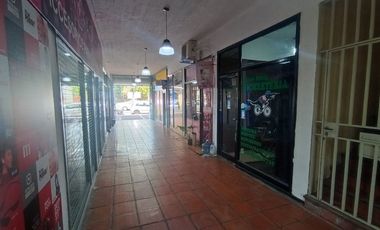 ALQUILER LOCAL EN MARTIN CORONADO CON `PATIO