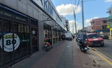 ALQUILER LOCAL EN MARTIN CORONADO CON `PATIO