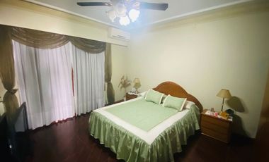 PH TIPO CHALET AL FRENTE CON COCHERA Y TERRAZA