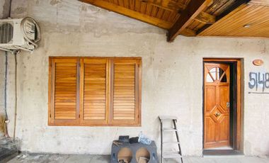 PH TIPO CHALET AL FRENTE CON COCHERA Y TERRAZA