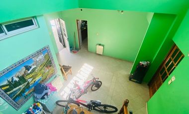 PH TIPO CHALET AL FRENTE CON COCHERA Y TERRAZA