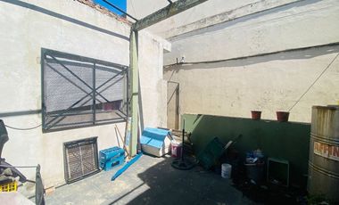 PH TIPO CHALET AL FRENTE CON COCHERA Y TERRAZA