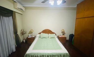 PH TIPO CHALET AL FRENTE CON COCHERA Y TERRAZA