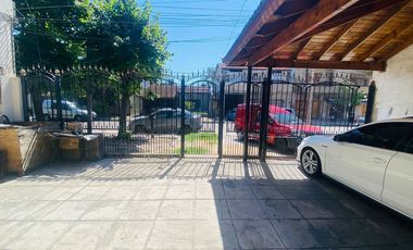 PH TIPO CHALET AL FRENTE CON COCHERA Y TERRAZA