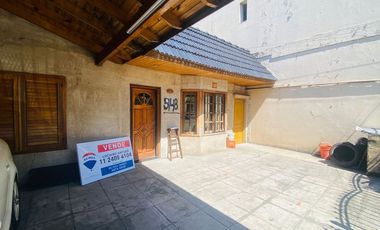 PH TIPO CHALET AL FRENTE CON COCHERA Y TERRAZA