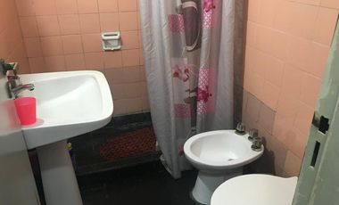 VENTA DEPTO 3 AMB. BANFIELD ESTE.