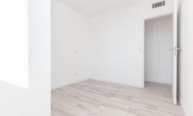 PISO DE CATEGORÍA 4 AMBIENTES CON COCHERA EN LANÚS