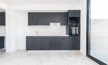 PISO DE CATEGORÍA 4 AMBIENTES CON COCHERA EN LANÚS