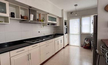 CASA EN VENTA EN PEHUAJO CON QUINCHO Y PILETA