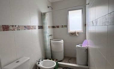 CASA EN VENTA EN PEHUAJO CON QUINCHO Y PILETA