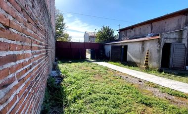 VENTA DOS LOTES CON GALPON  Y CASA,ZONA EL GAUCHO