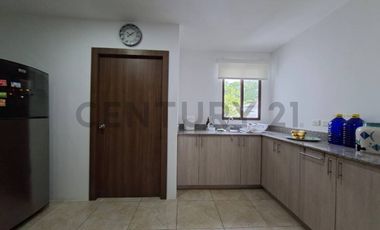 Alquiler de departamento amoblado 3 habitaciones vía a la costa