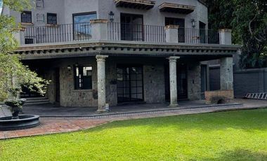 Casa Estilo Colonial en Renta – Condominio Santa Isabel