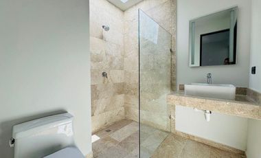 EN VENTA DEPARTAMENTO 2 PLANTAS, CON ROOF TOP, EQUIPADO | EN KUMA TEMOZON MÉRIDA