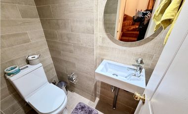 VENDO CASA EN SECTOR RESIDENCIAL DE CURAUMA