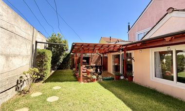 VENDO CASA EN SECTOR RESIDENCIAL DE CURAUMA