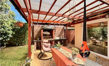 VENDO CASA EN SECTOR RESIDENCIAL DE CURAUMA