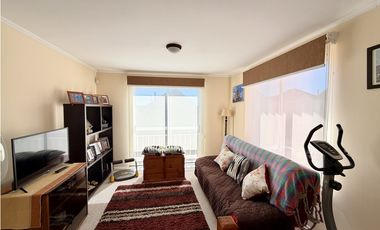 VENDO CASA EN SECTOR RESIDENCIAL DE CURAUMA