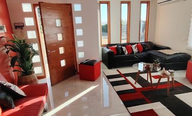 EXCLUSIVA CASA EN PARCELA EN TALAGANTE