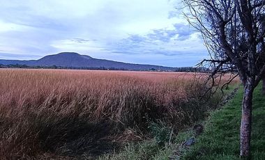 Terreno en venta Junto a Balneario Agua Caliente