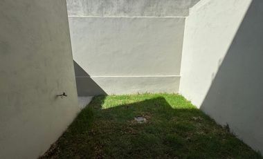 CASA EN VENTA Y RENTA JUNTO A GALERIAS SANTA ANITA