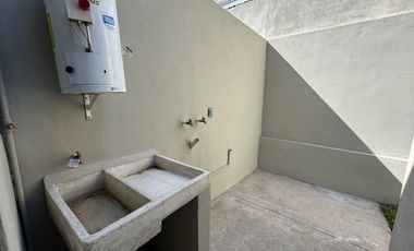 CASA EN VENTA Y RENTA JUNTO A GALERIAS SANTA ANITA