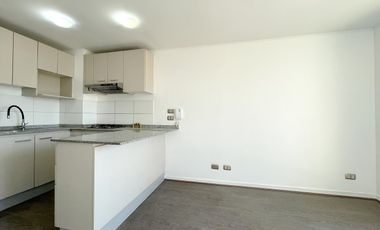 Luminoso y privado departamento en arriendo, San Miguel !!