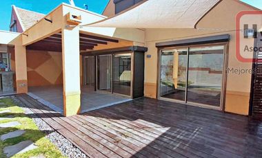 EN MICROBARRIO EN LA FLORIDA ALTO, MARAVILLOSA VISTA DE STGO