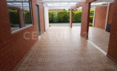 VENDO CASA CAMPESTRE SECTOR ALFAGUARA JAMUNDI