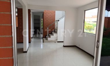 VENDO CASA CAMPESTRE SECTOR ALFAGUARA JAMUNDI