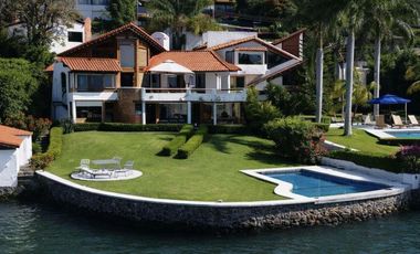 RENTA DE CASA EN LA PEÑA VALLE DE BRAVO