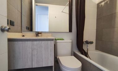 Luminoso Departamento a 2 cudras del metro