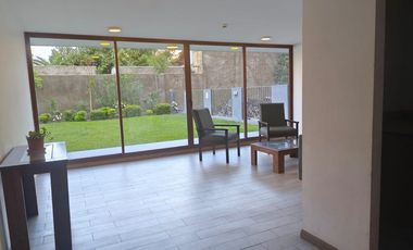 Luminoso Departamento a 2 cudras del metro