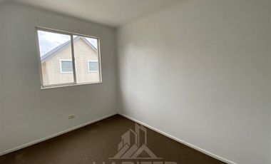 Casa en Arriendo en COD37267 Villa Santa Carolina