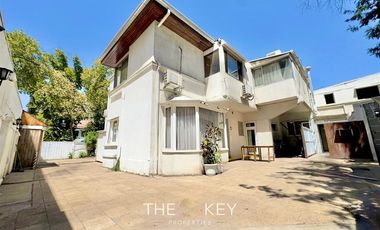 Local Comercial en Venta en Av. Pocuro - Av. Ricardo Lyon