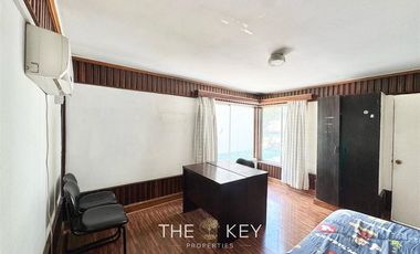 Local Comercial en Venta en Av. Pocuro - Av. Ricardo Lyon