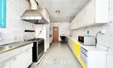 Local Comercial en Venta en Av. Pocuro - Av. Ricardo Lyon