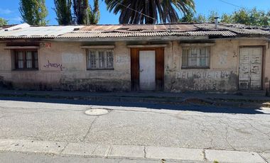 Casa antigua en amplio terreno en Machalí
