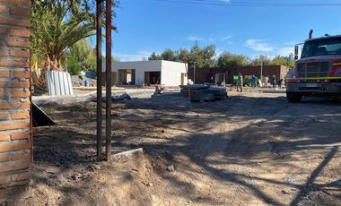 Casa antigua en amplio terreno en Machalí