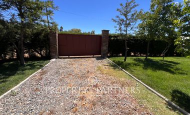 Linda casa en Loteo Los Cipreses